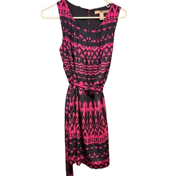 Forever 21 Dresses & Skirts - MForever 21 Contemporary Womens Dress Geometric Pink Navy Blue Size Small
